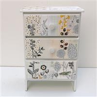 Der Grashüpfer im Juwelengarten  