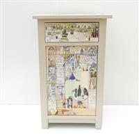 Kleine Stadt am Morgen des Gauklerfests   