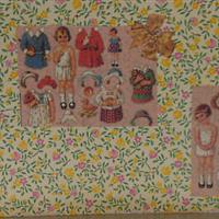  Großer Puppenschrank "Ankleidepuppen"